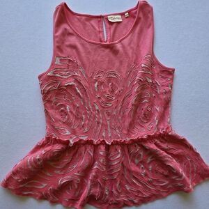 Deletta Rose Sleeveless Blouse with Textured Design